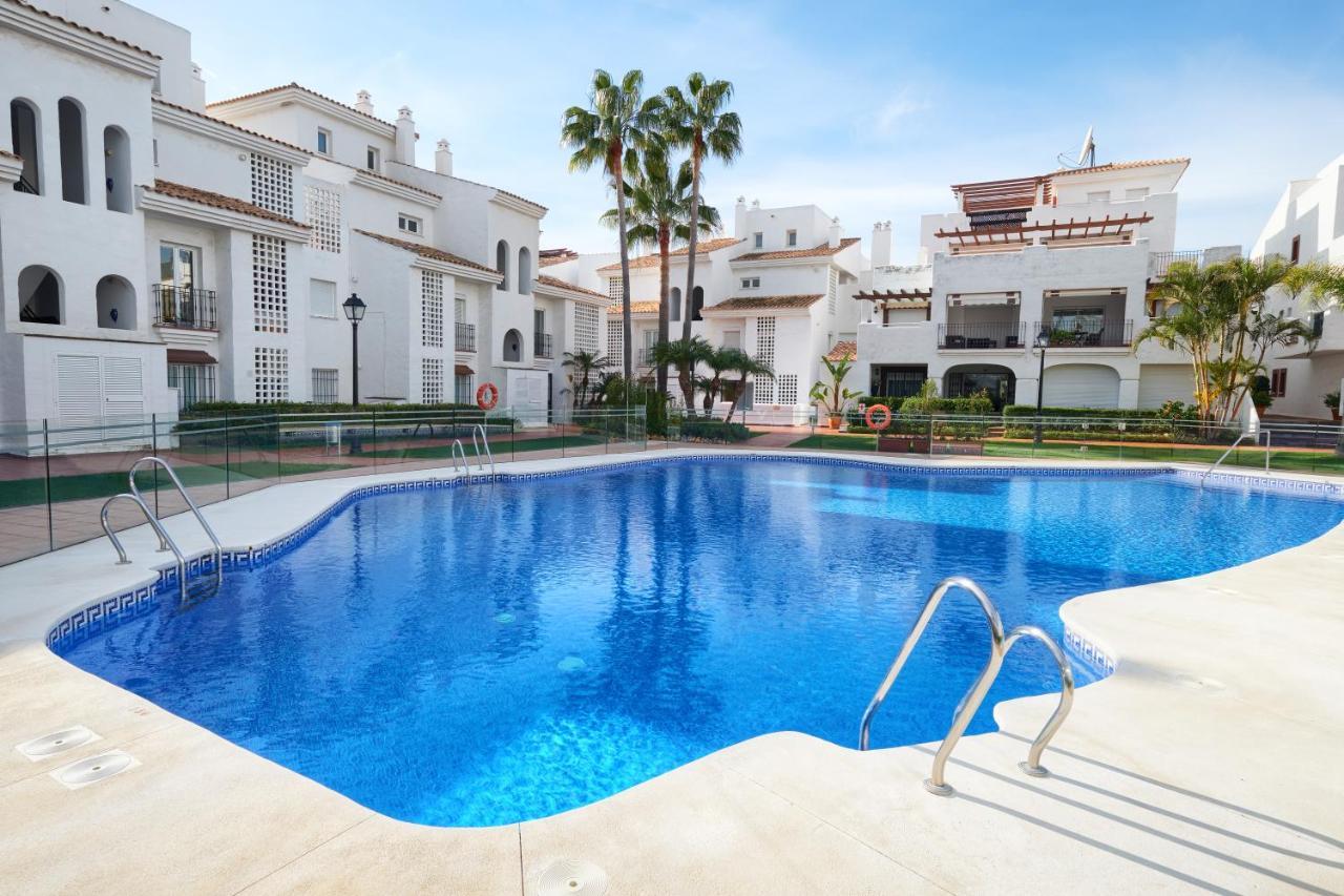 Beach Side 2 Bedroom In La Gavia Marbella
