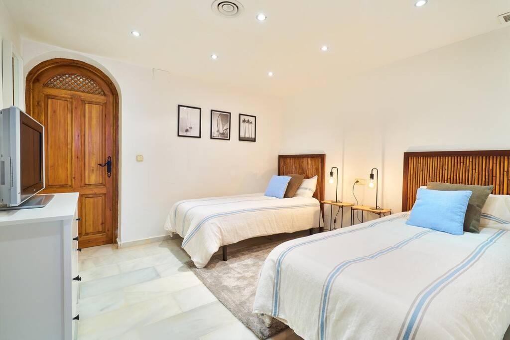 Golden Beach Marbella-primera Linea De Playa Apartment Marbella