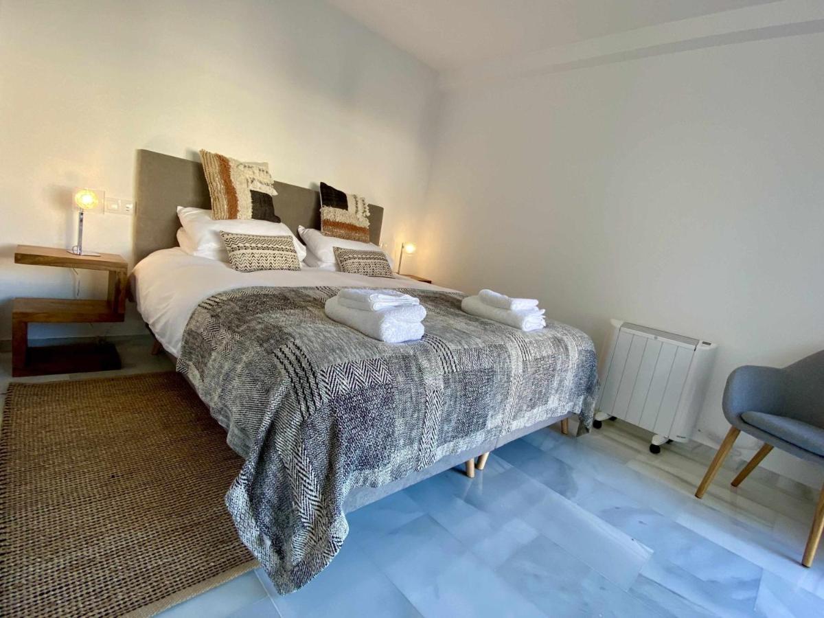 Apartment Luxury Apartm Brand Newswimming Poolgolf *