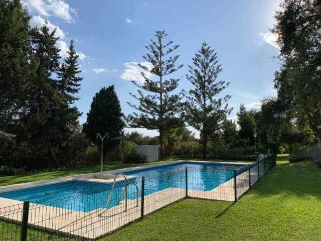 Luxury Apartm Brand Newswimming Poolgolf Apartment
