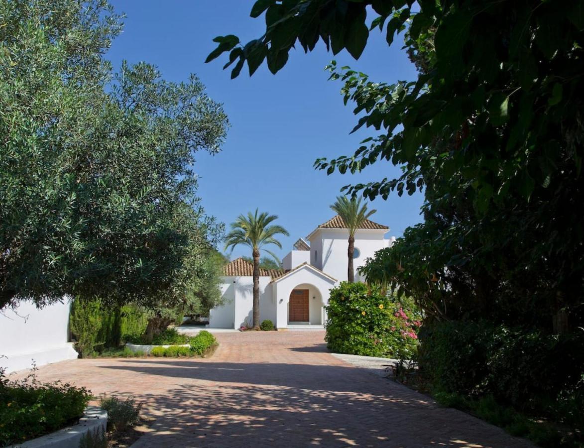 Extravagant 8 Bdrm In Marbella, Beachside Villa *