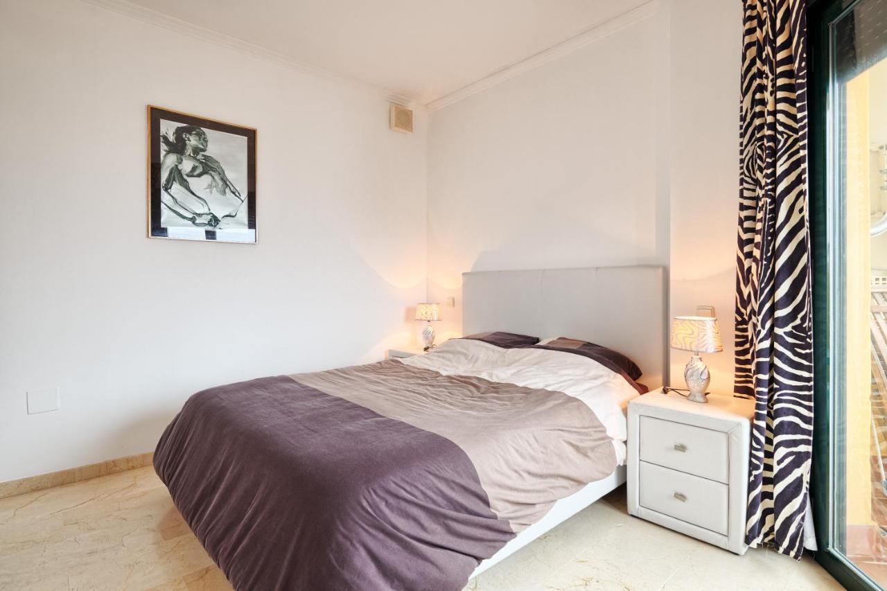 And Town Centre At Your Doorstep Apartamento *