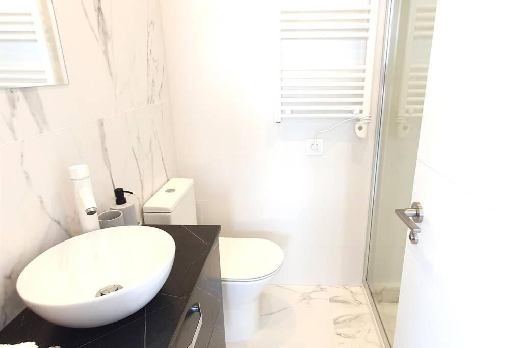 Skol 645. Exclusive Three Bedrooms With Sea Views *
