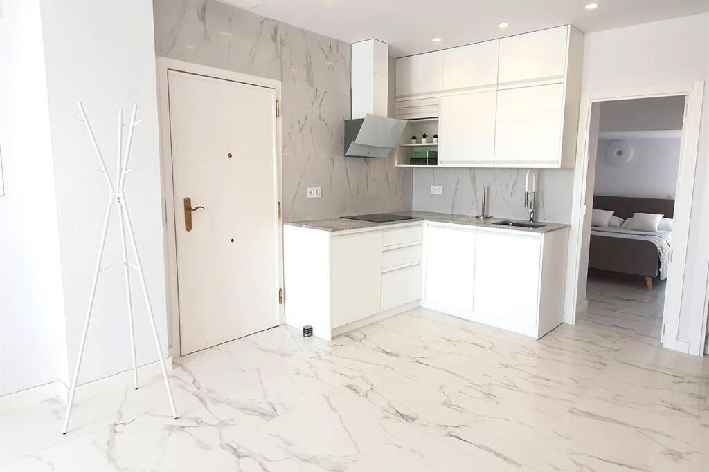 Apartment Skol 645. Exclusive Three Bedrooms With Sea Views *