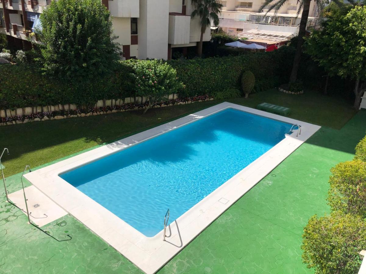Apto. 2 Dorm. 100m Playa Apartment Marbella