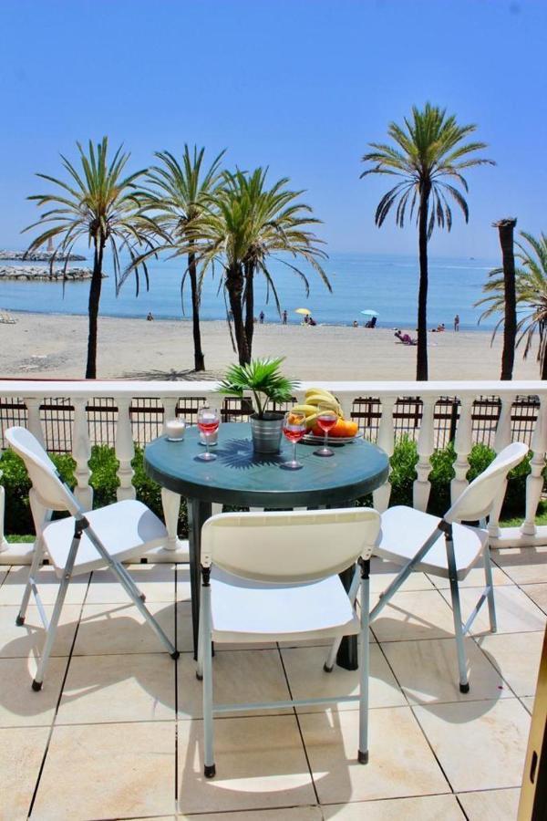 Puerto Banus Beachfront .gray D'albion . Amazing Location Apartment *