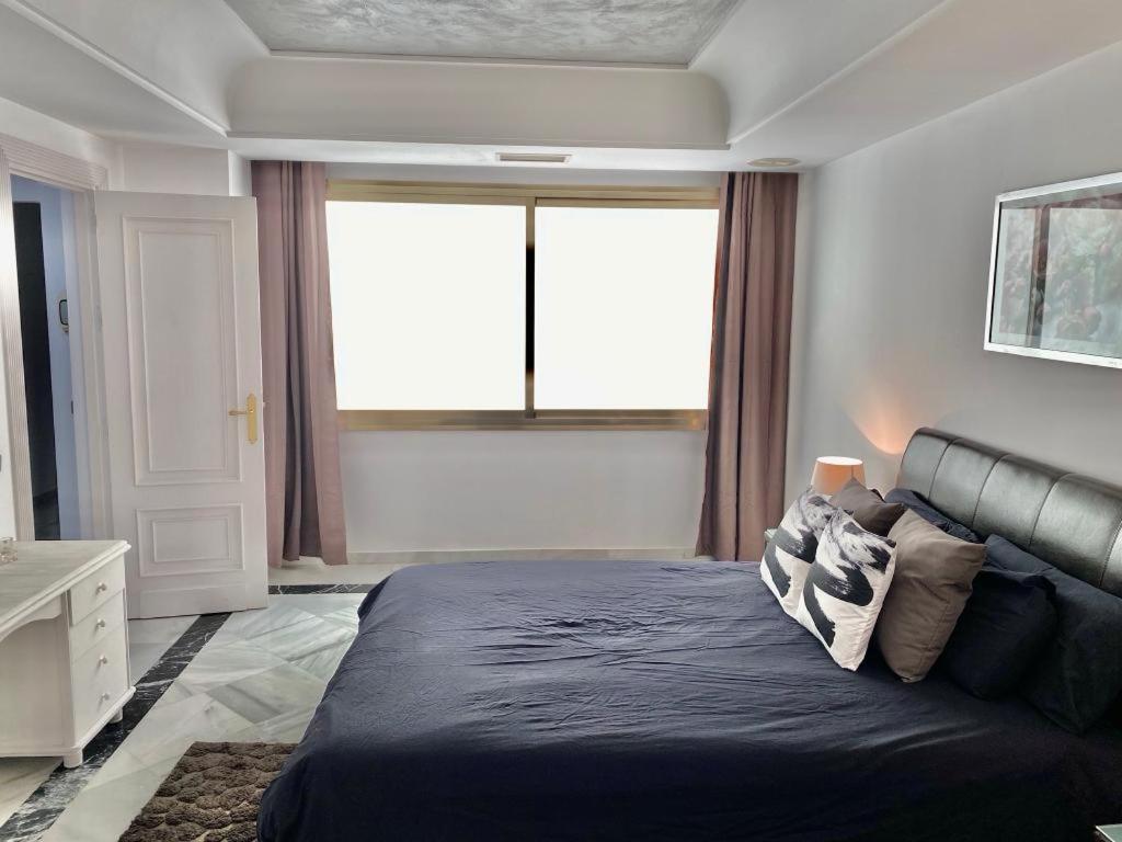 Puerto Banus Beachfront .gray D'albion . Amazing Location Marbella