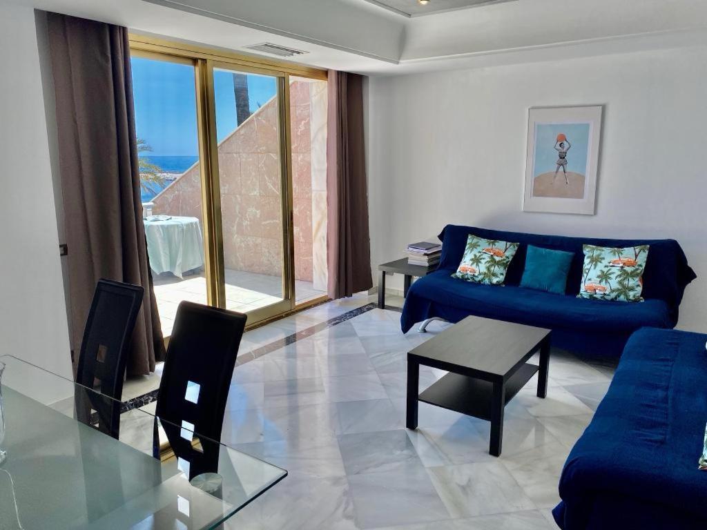 Puerto Banus Beachfront .gray D'albion . Amazing Location Apartment Marbella