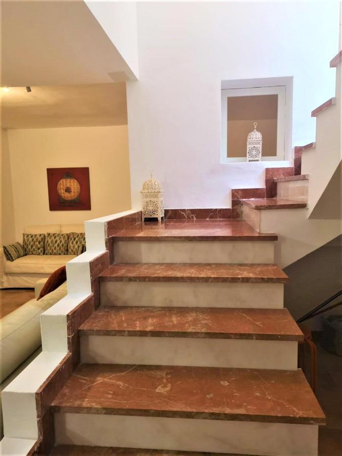 Pialmont House *