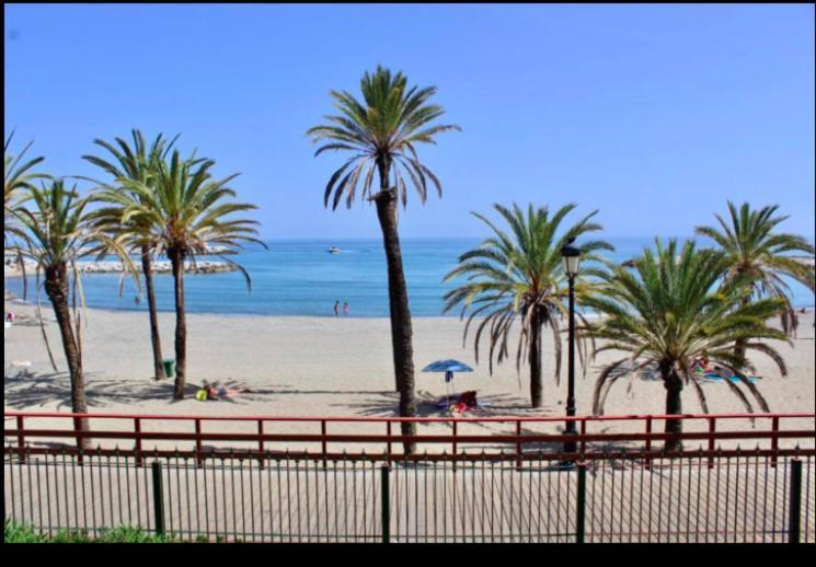 Apartment Puerto Banus Beachfront .gray D'albion . Amazing Location Marbella