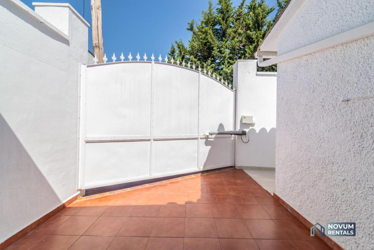 Modern With Heated Pool & Bbq Next To The * Marbella