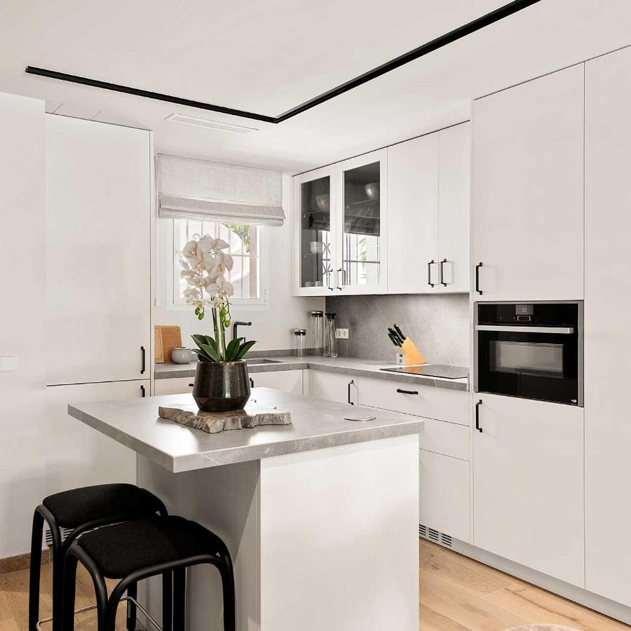 Apartment 2 Bedroom In Puente Phase 2 Marbella