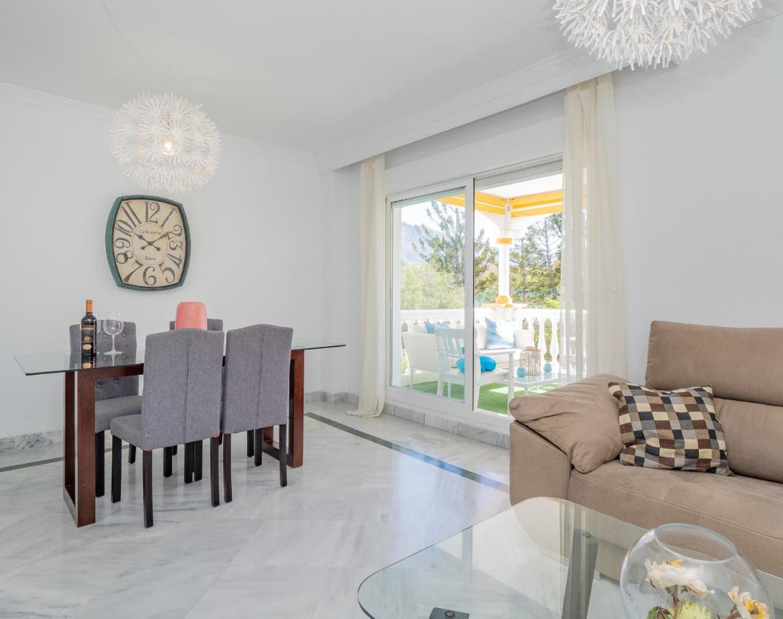 Cubo's Dama De Noche Pool & Tennis Apartment Marbella