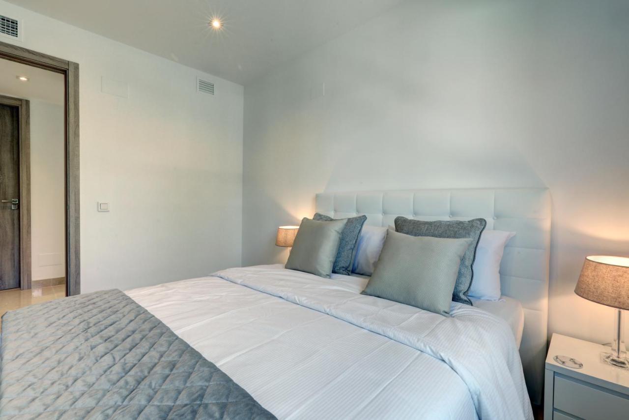 New Modern 3 Bed Puerto Banus * Marbella