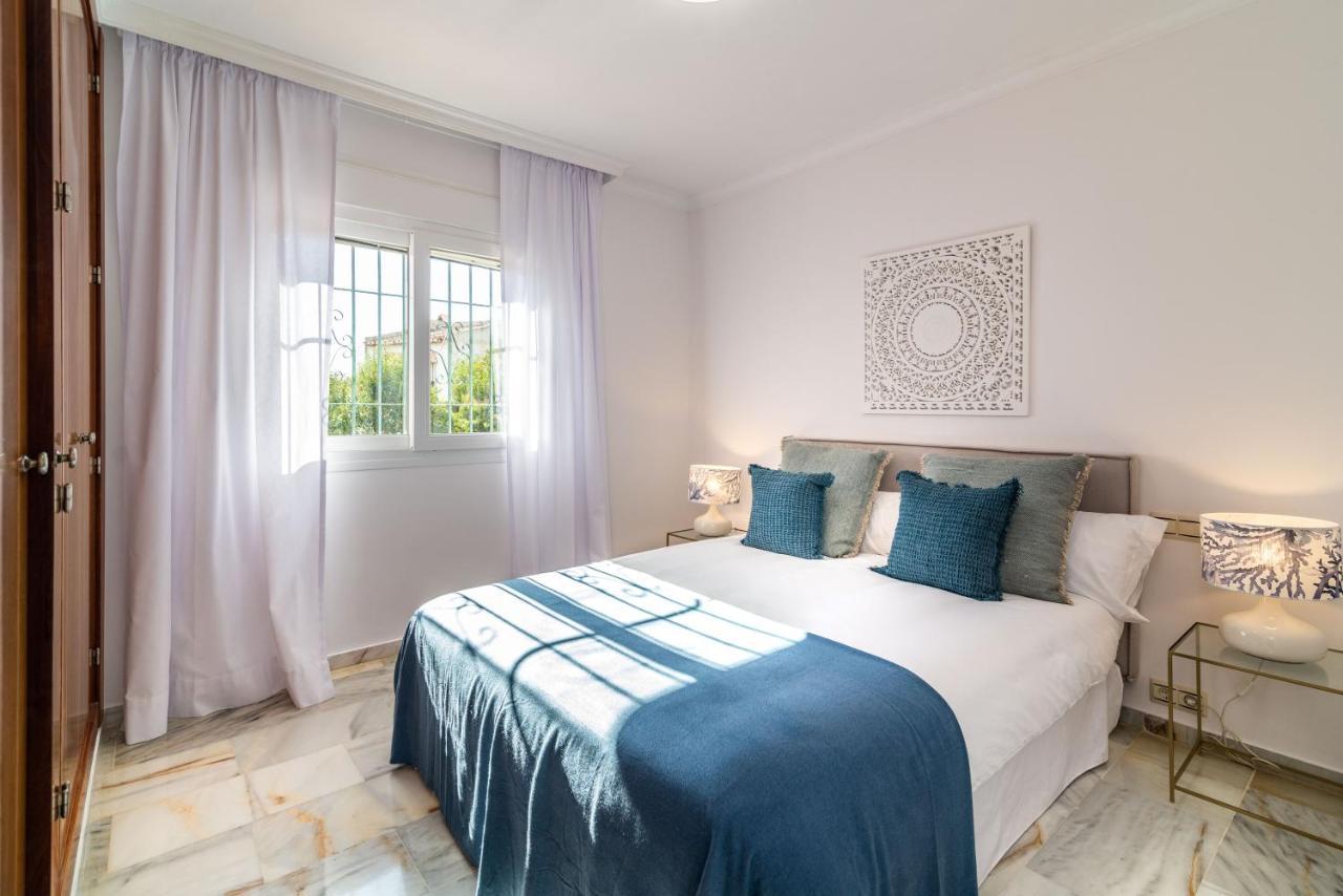 Vacation I Adelfas, Andalusian Style, Private Pool, Sea View Marbella