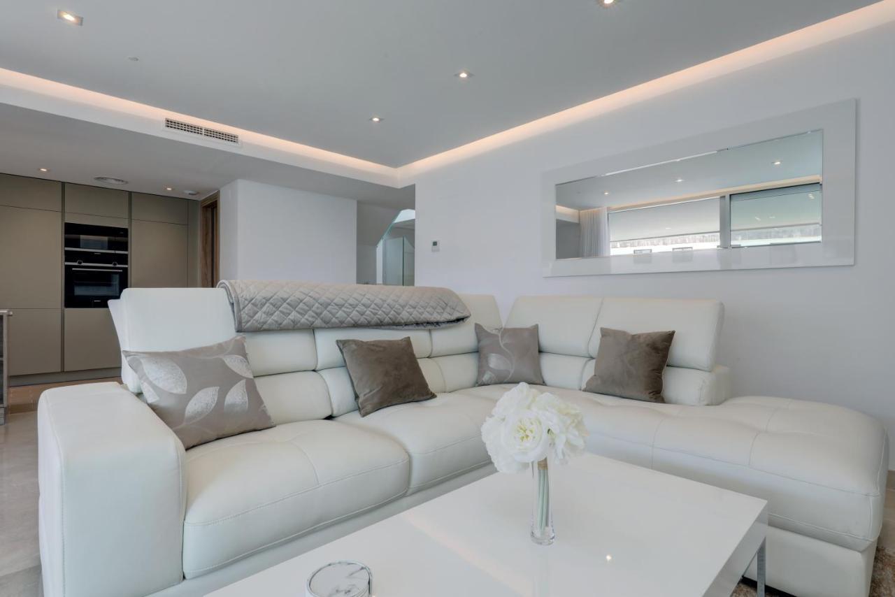 New Modern 3 Bed Puerto Banus * Marbella