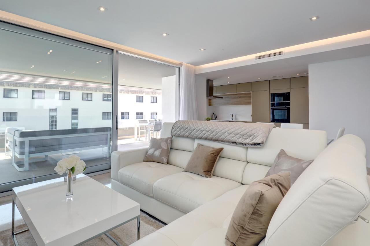 New Modern 3 Bed Puerto Banus * Marbella