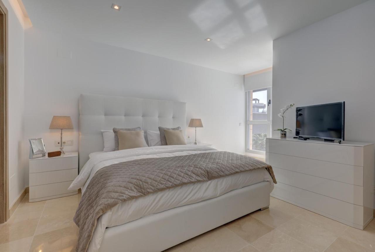New Modern 3 Bed Puerto Banus Apartamento Marbella