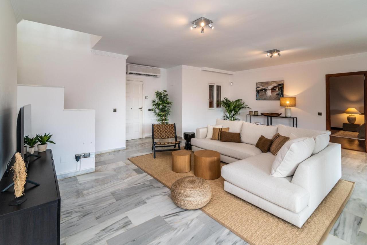Vacation I Adelfas, Andalusian Style, Private Pool, Sea View Villa Marbella