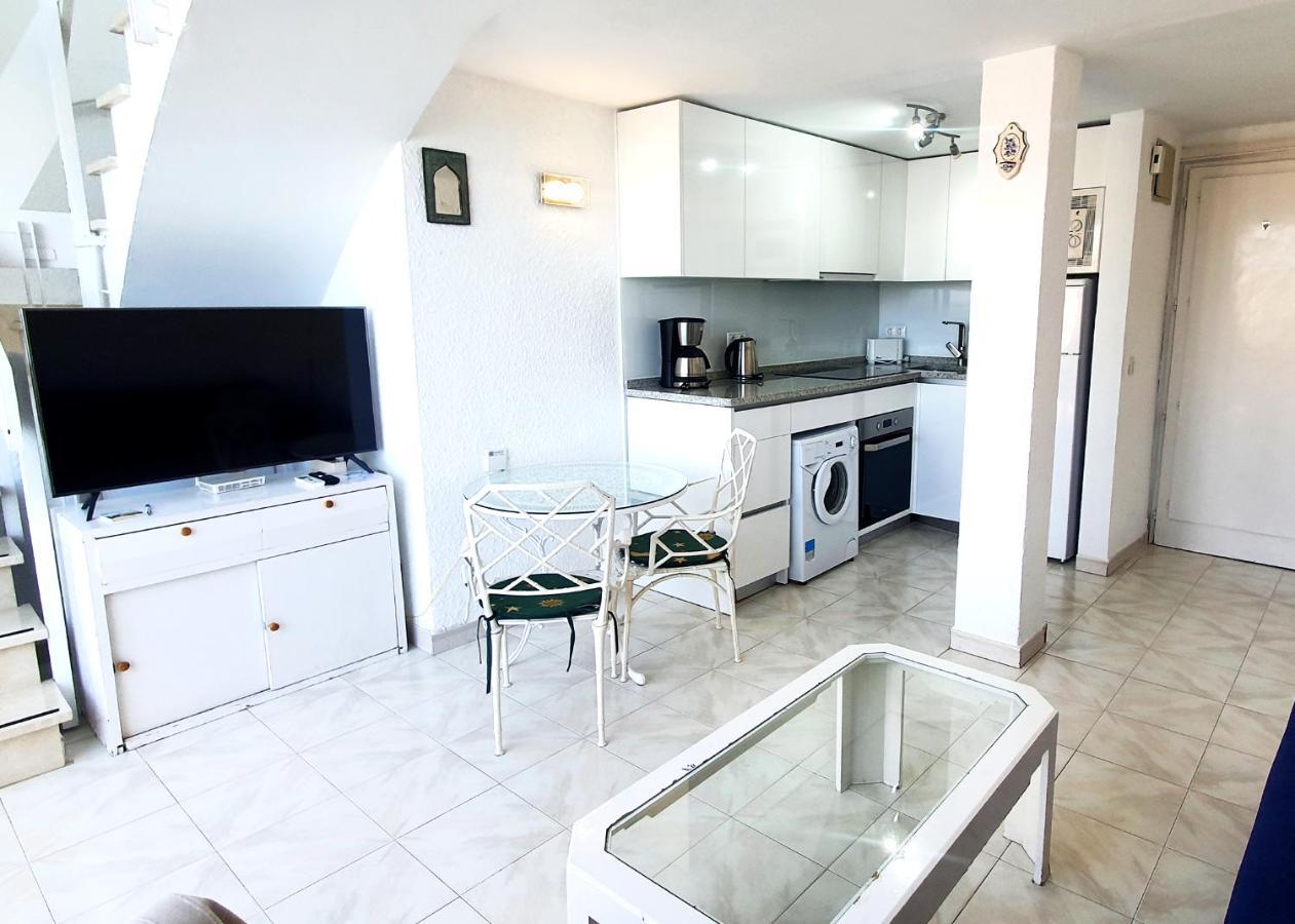 Skol 701. One Bedroom Duplex With Exceptional Sea Views. Marbella