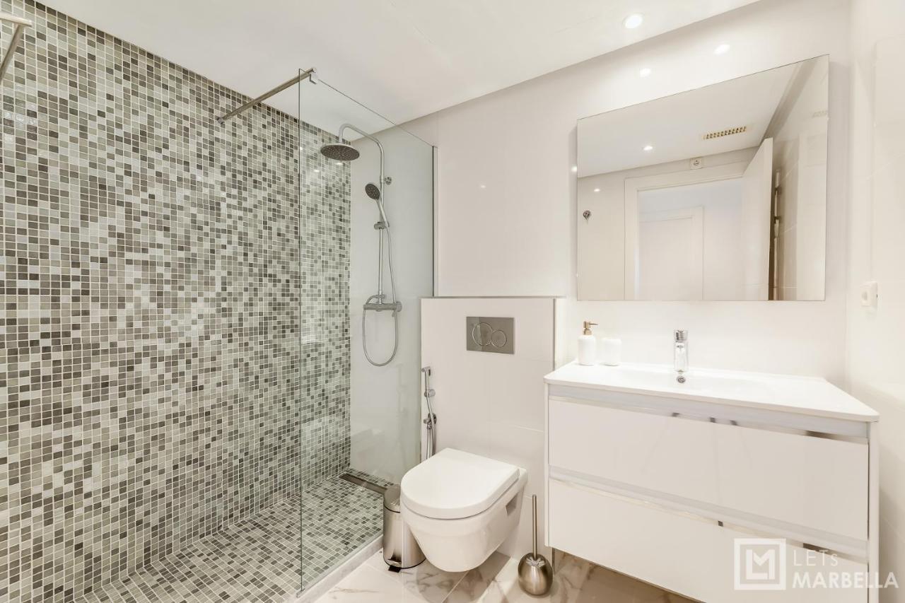 Letsmarbella - New 2br In Puerto Banus - Pool & Parking * Marbella