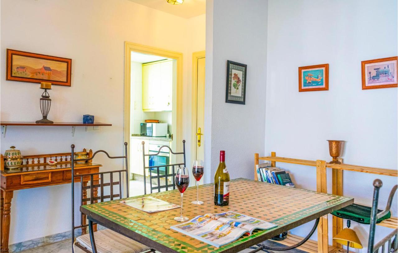 Lovely In With Kitchenette Apartment Marbella
