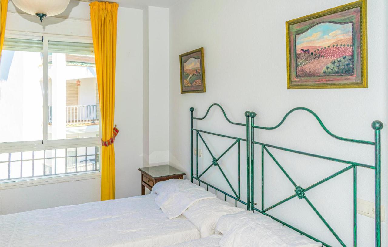 Lovely In With Kitchenette Marbella