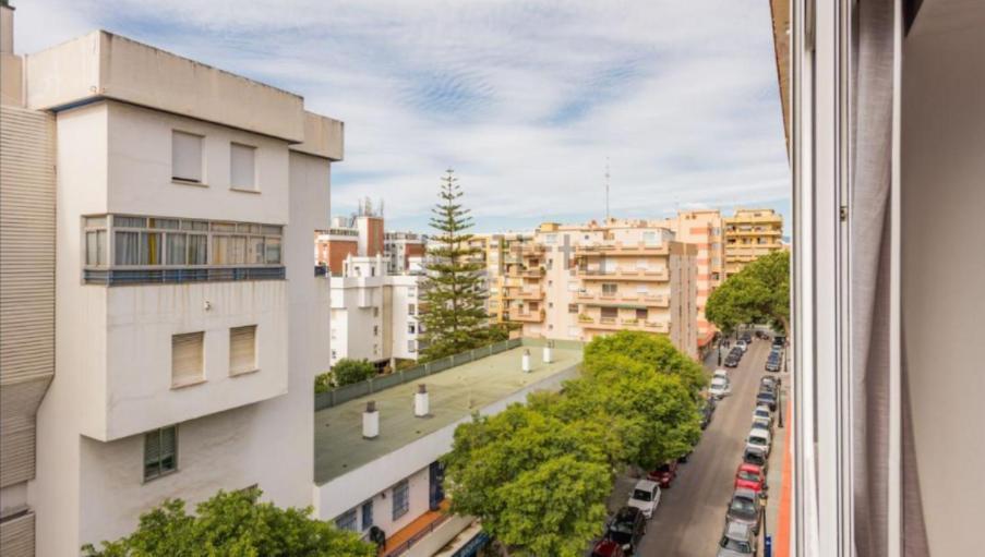 Stylish 3 Bedroom Penthouse In Centre With Large Pool Close To The Apartamento *