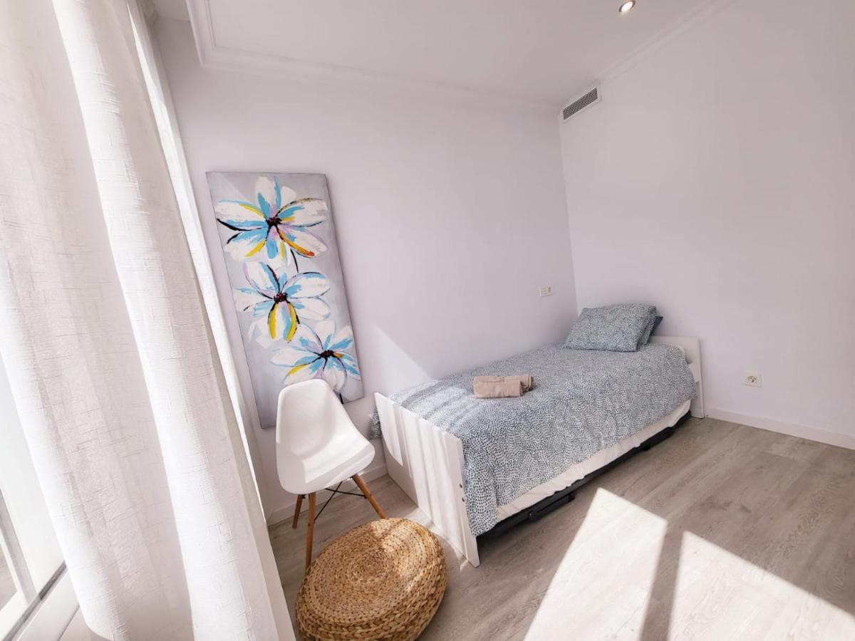 Apartamento Stylish 3 Bedroom Penthouse In Centre With Large Pool Close To The *