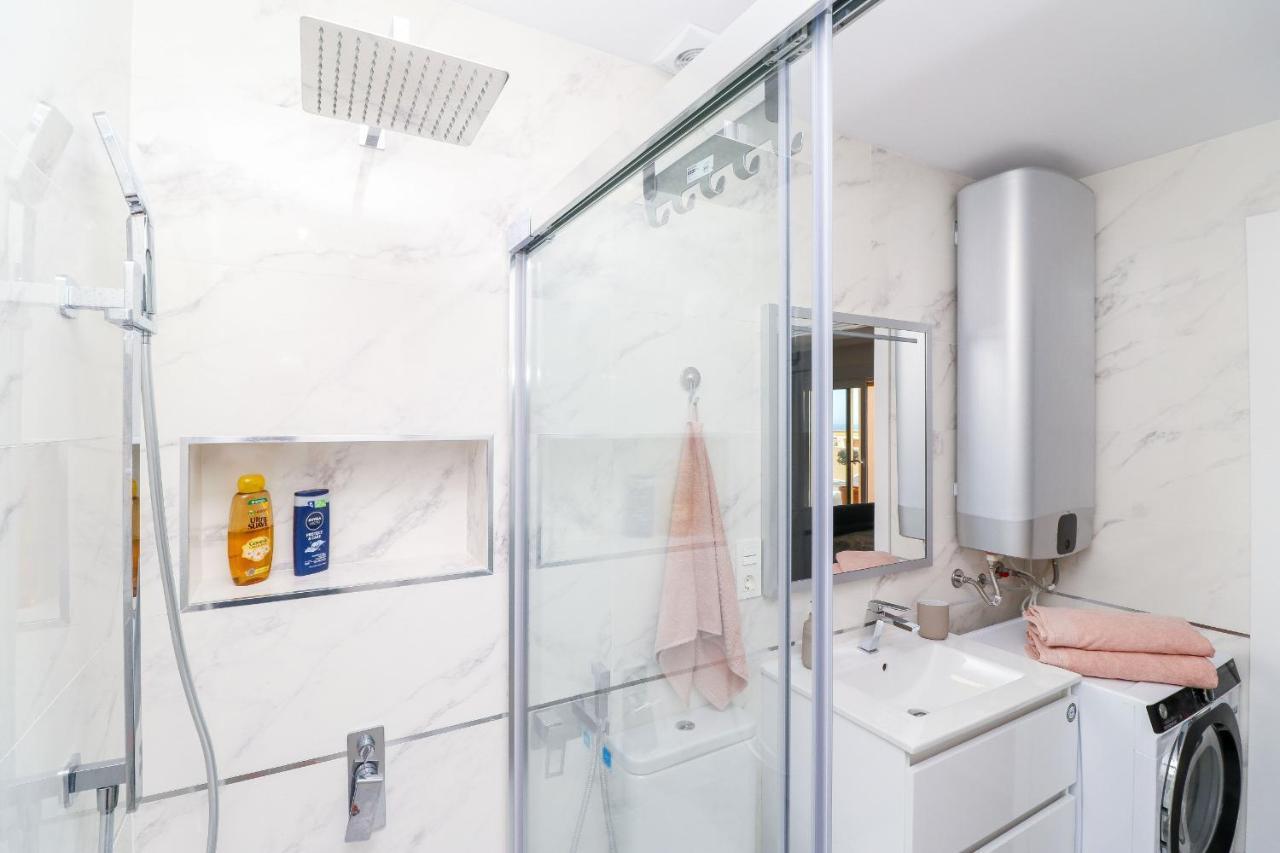 Apartment Romana Playa Beachfront Marbella