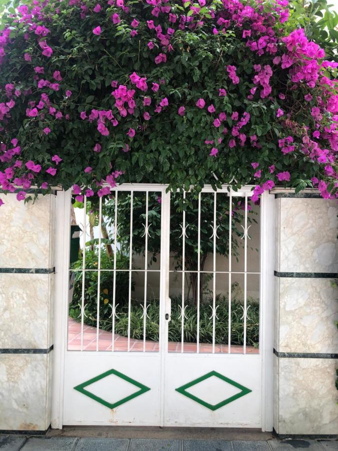 Front Line - 2 Bedroom & 2 Bathrooms * Marbella