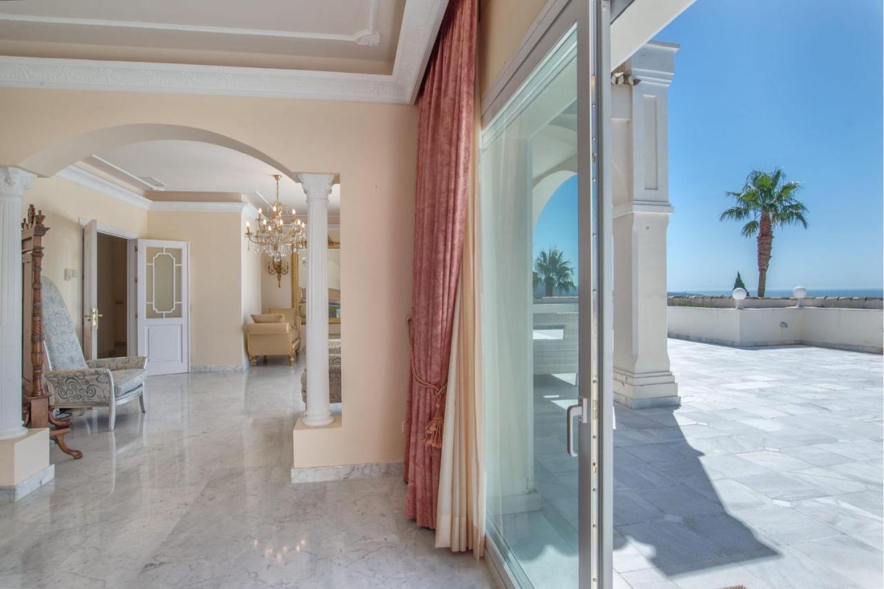 Merinas Asya * Marbella