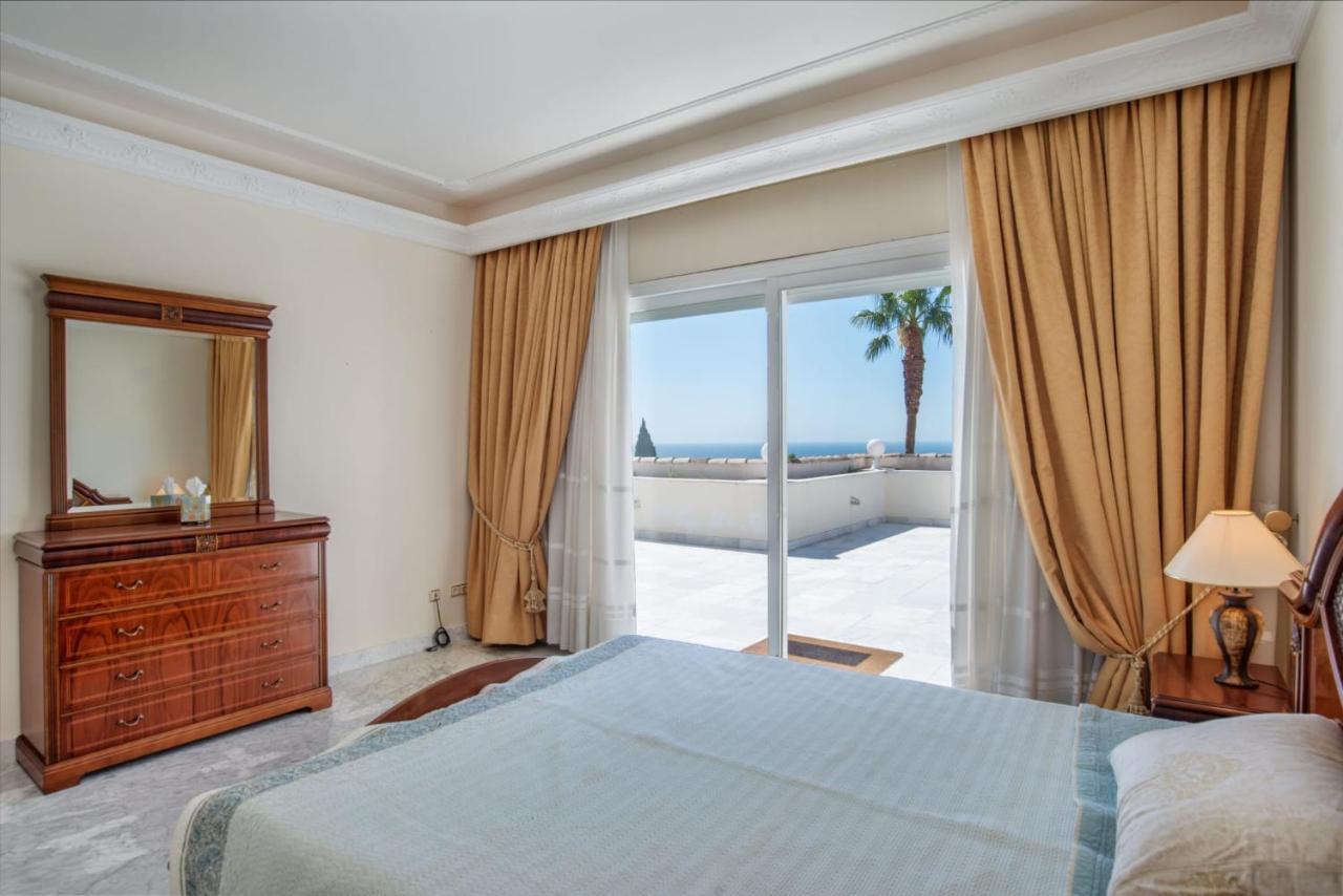Merinas Asya Villa Marbella