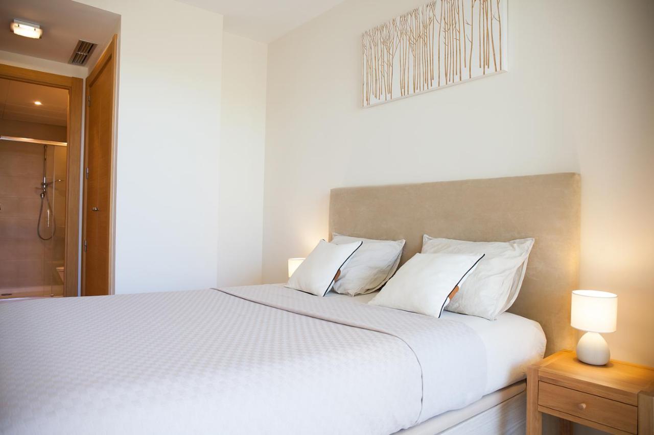 Luxury 2 Bedroom Sauna Gym Pools Jacuzzi Apartment Marbella