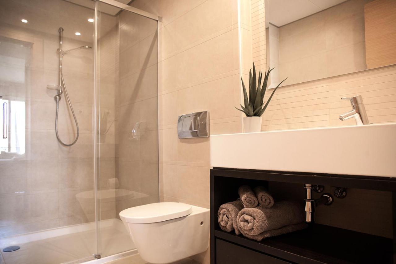 Apartment Luxury 2 Bedroom Sauna Gym Pools Jacuzzi