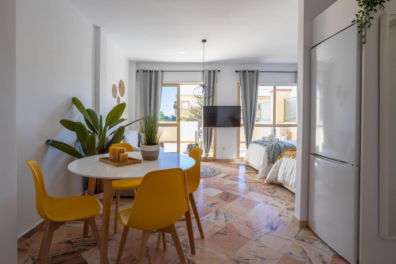 Oleholidays 225 Romana Playa Junto Al Mar Apartment