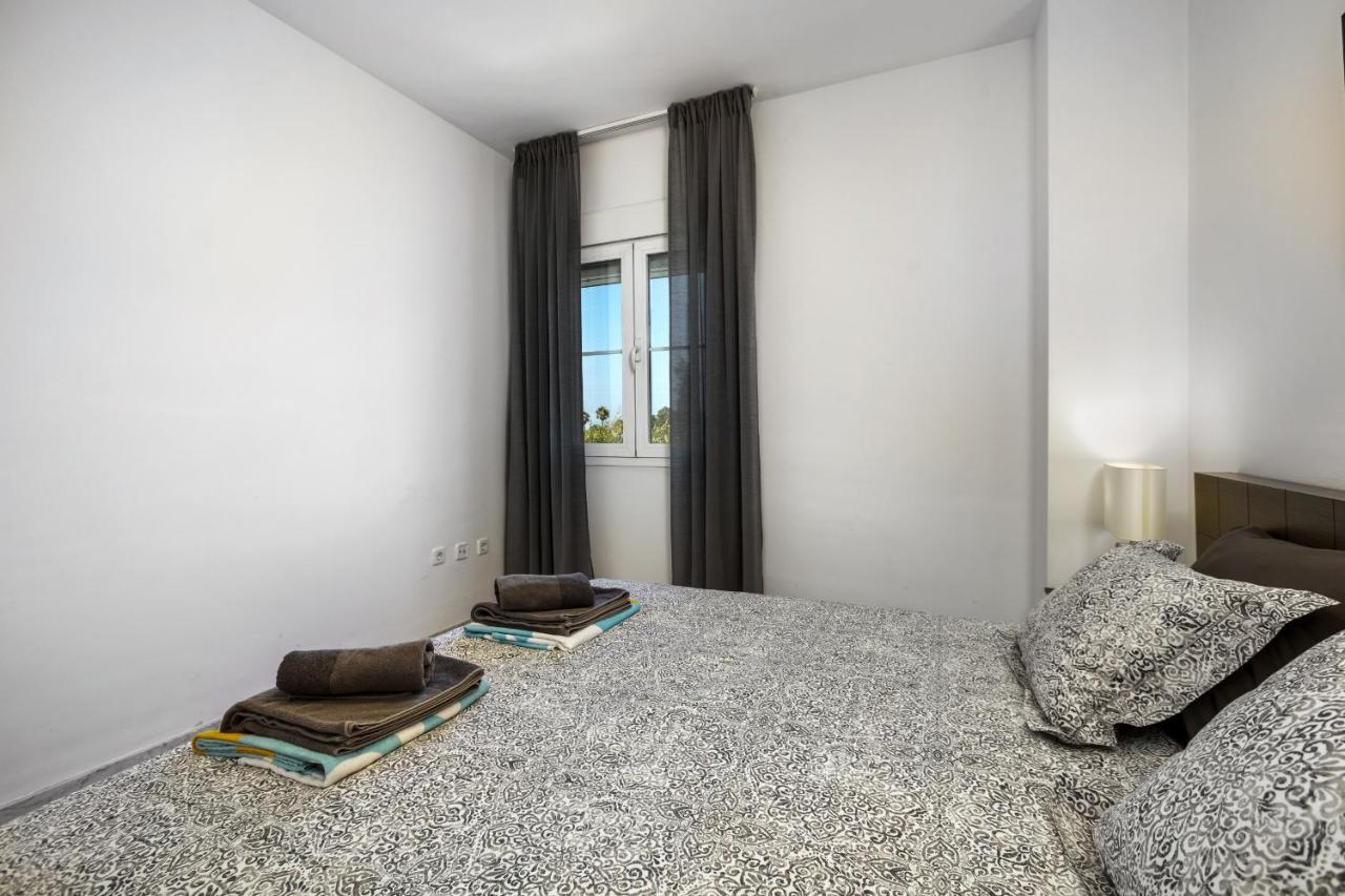 Real - 2 Bedroom Apartment *