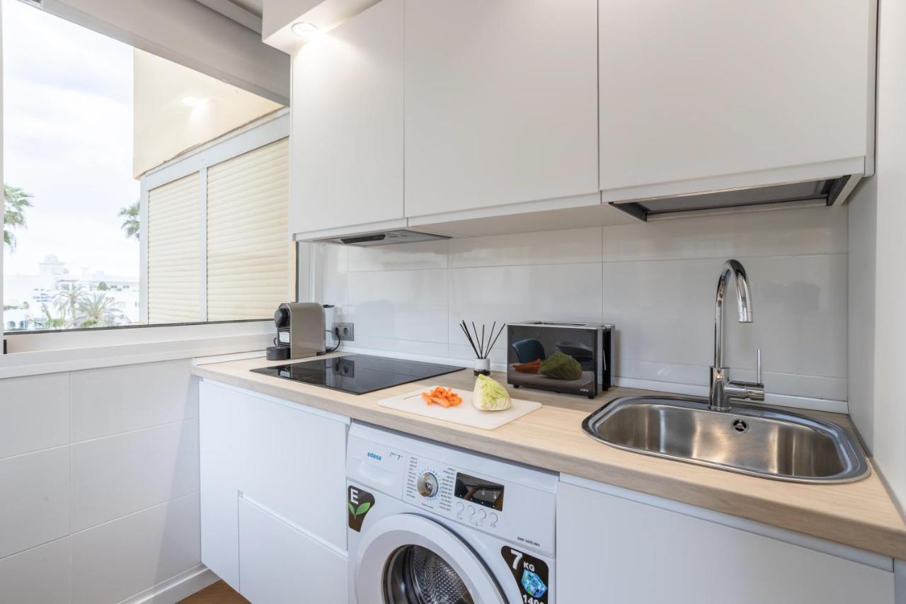 Apartment Oleholidays 2000 Primera Linea De Playa Marbella