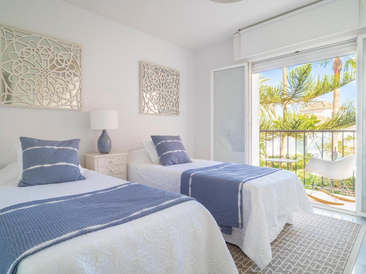 Villa Sanders Beach - Stunning Near Puerto Banus