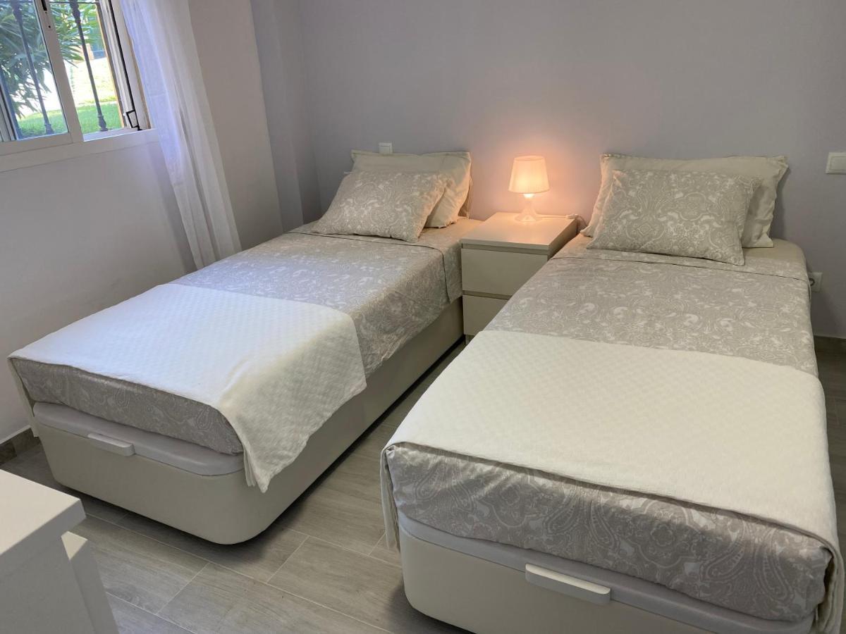 Ground Floor Apartment- 2 Bedrooms - 450 Meters From The Apartment Marbella