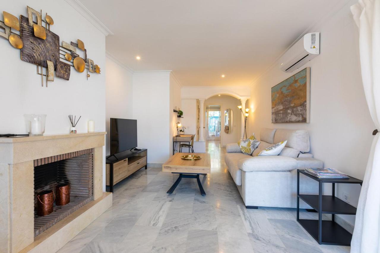 Great Views, Large Terrace & Walking Distance * Marbella