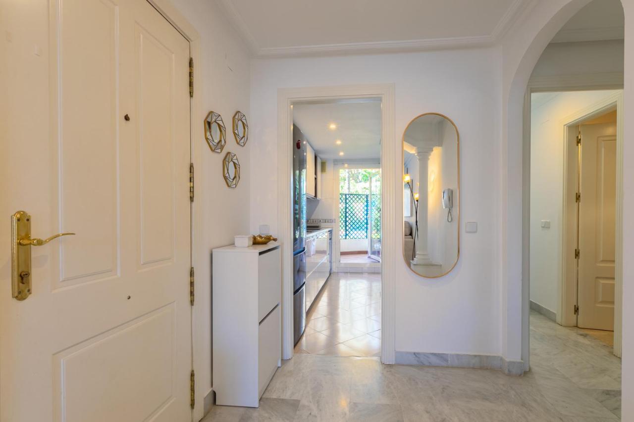 Great Views, Large Terrace & Walking Distance