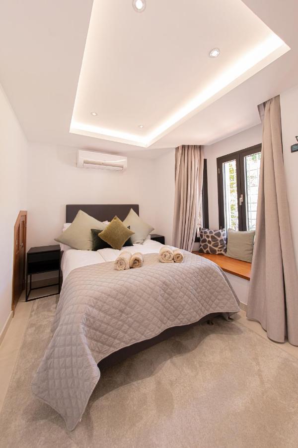 Сasa de vacaciones Charming Townhouse/5bedrs/front Beach/private Pool