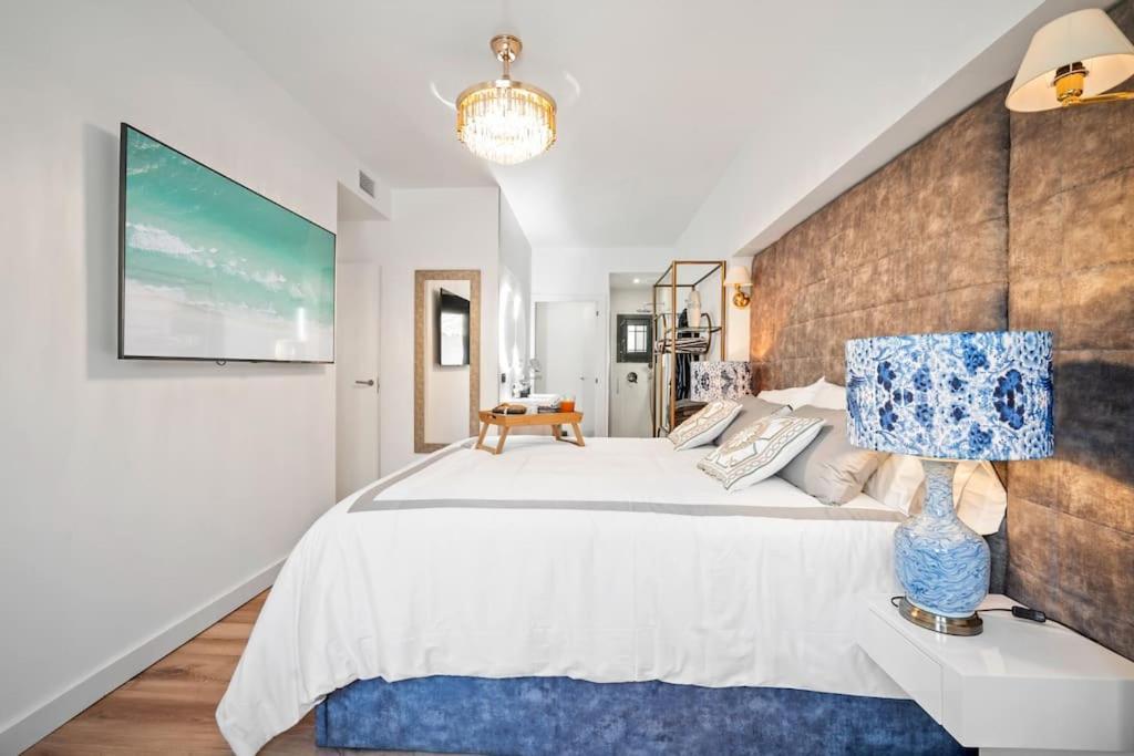 Puerto Banus Luxurious In The Heart Of The Port *