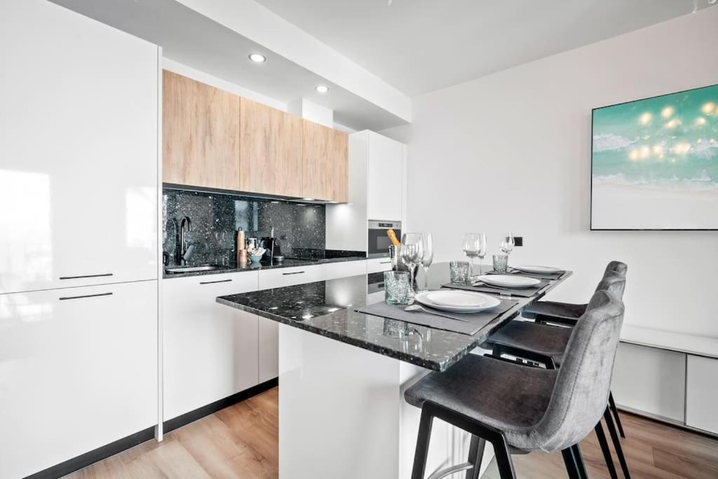 Apartment Puerto Banus Luxurious In The Heart Of The Port