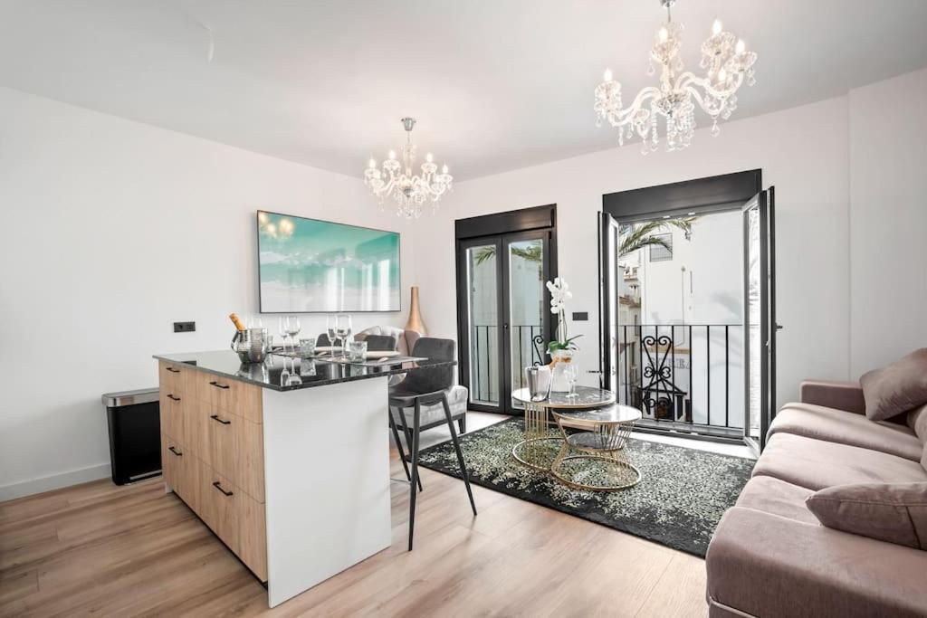 Puerto Banus Luxurious In The Heart Of The Port
