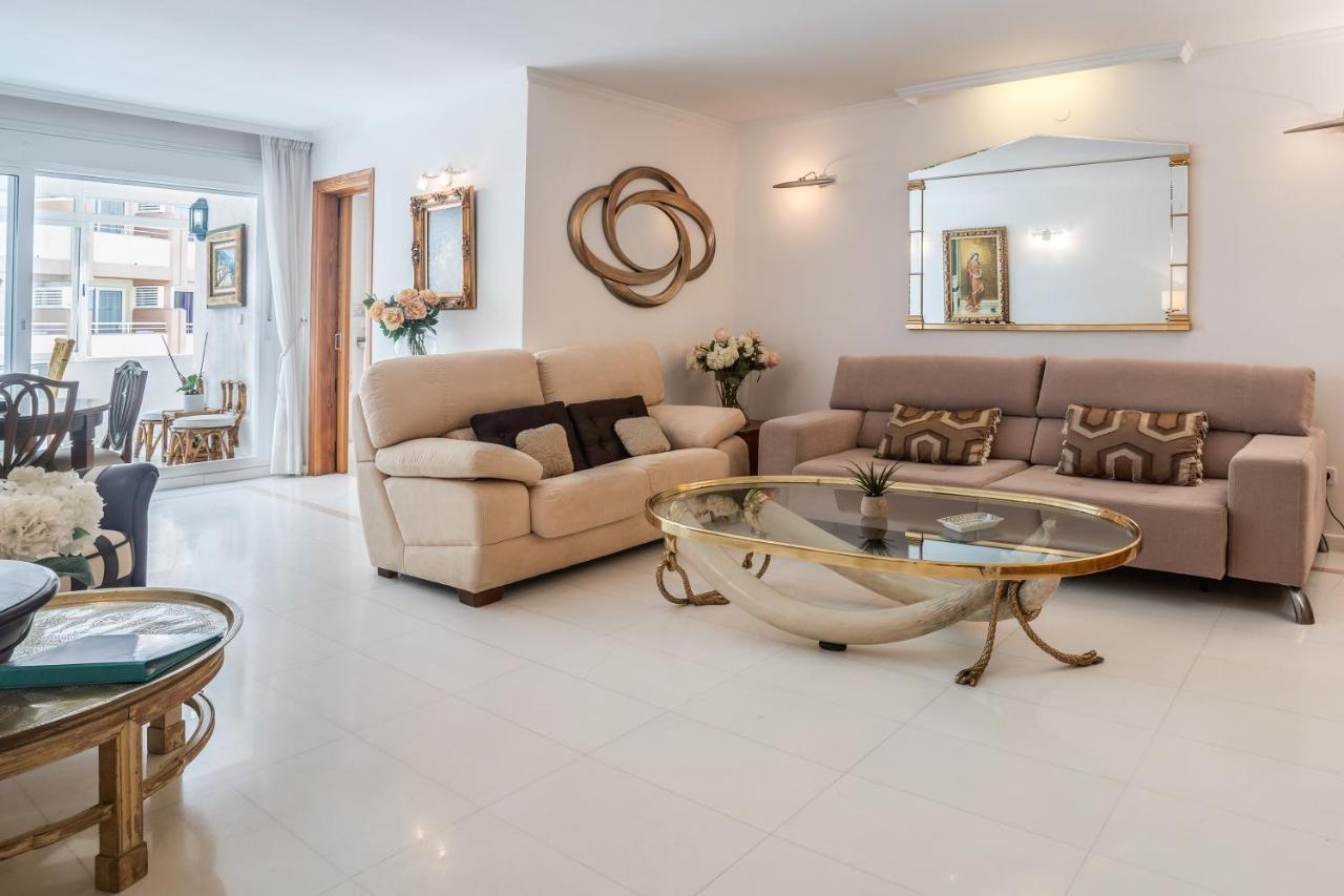 Apartment Deluxe On The First Line