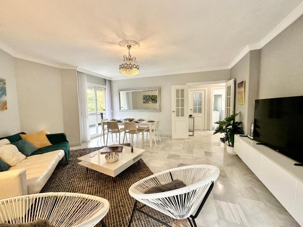 Center - Eaw Homes Apartment