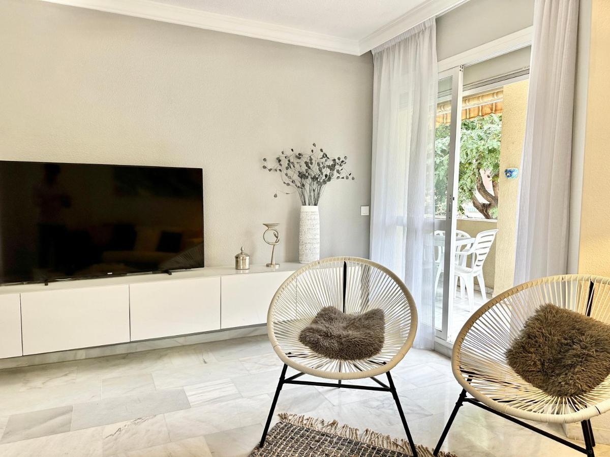 Center - Eaw Homes Apartment *