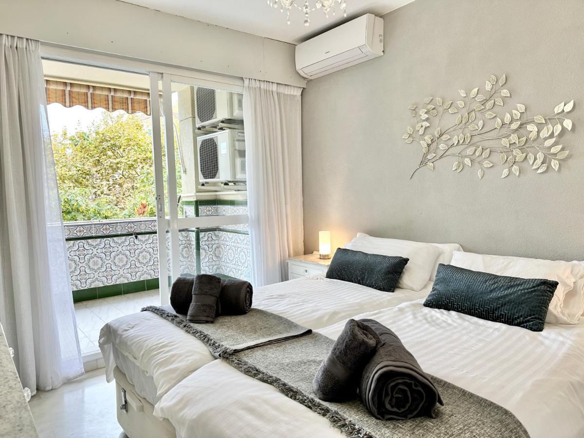 Center - Eaw Homes Apartment *